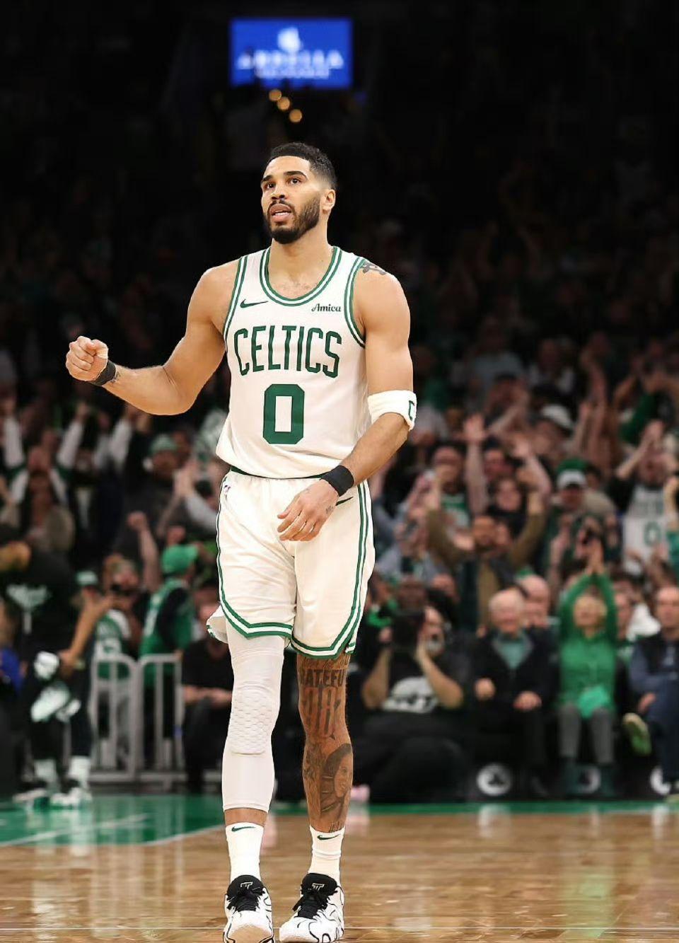 九游体育登录入口-关于塔图姆连续五场比赛得分超过比赛规则变更，SKT不断突破！的信息